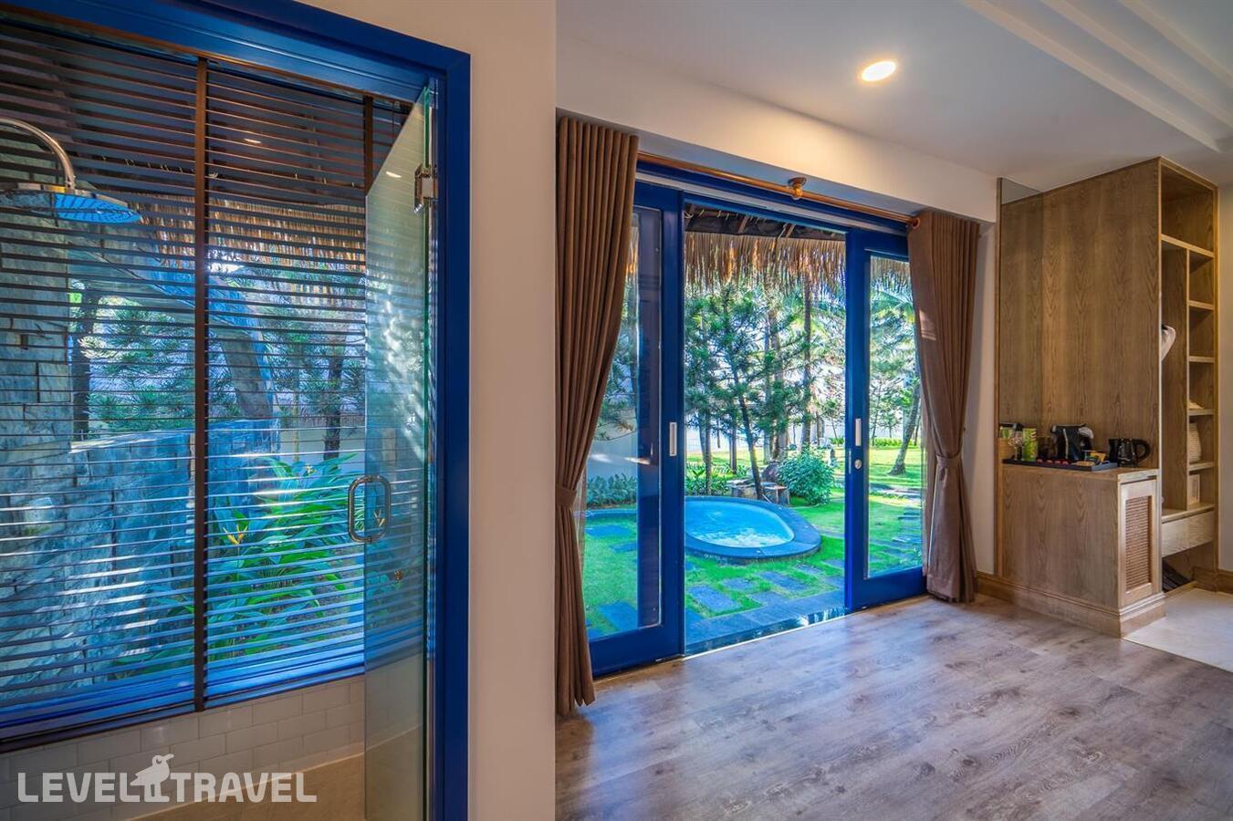 фотографии номера Бунгало с джакузи отеля L'Azure Resort & Spa Phu Quoc (Ex. Sasco Blue Lagoon Resort) в Вьетнам(Фукуок) - фото №2