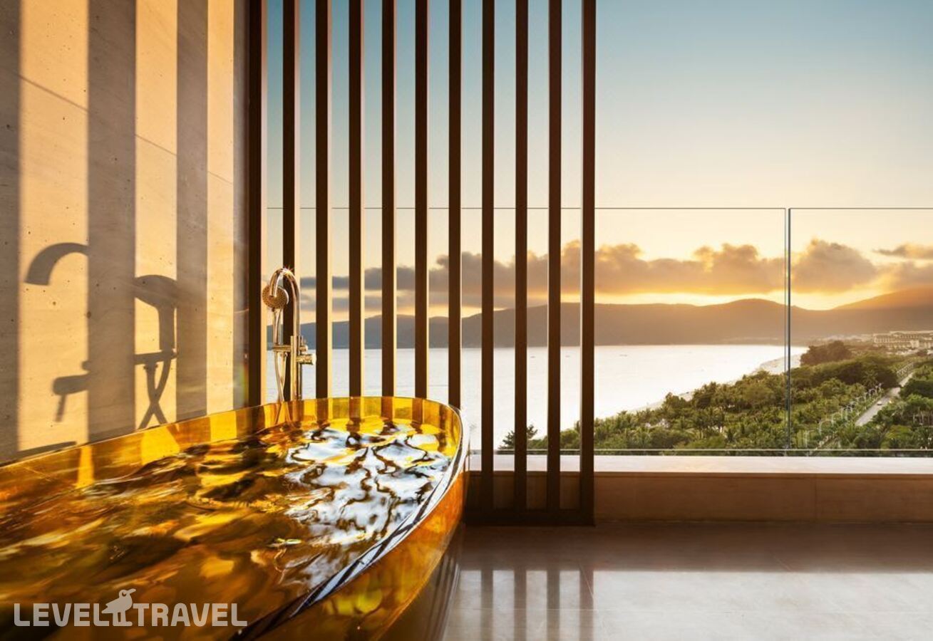 фотографии номера Люкс с видом на океан отеля Hualuxe Sanya Yalong Bay Resort в Китай(Ялонг Бэй) - фото №6
