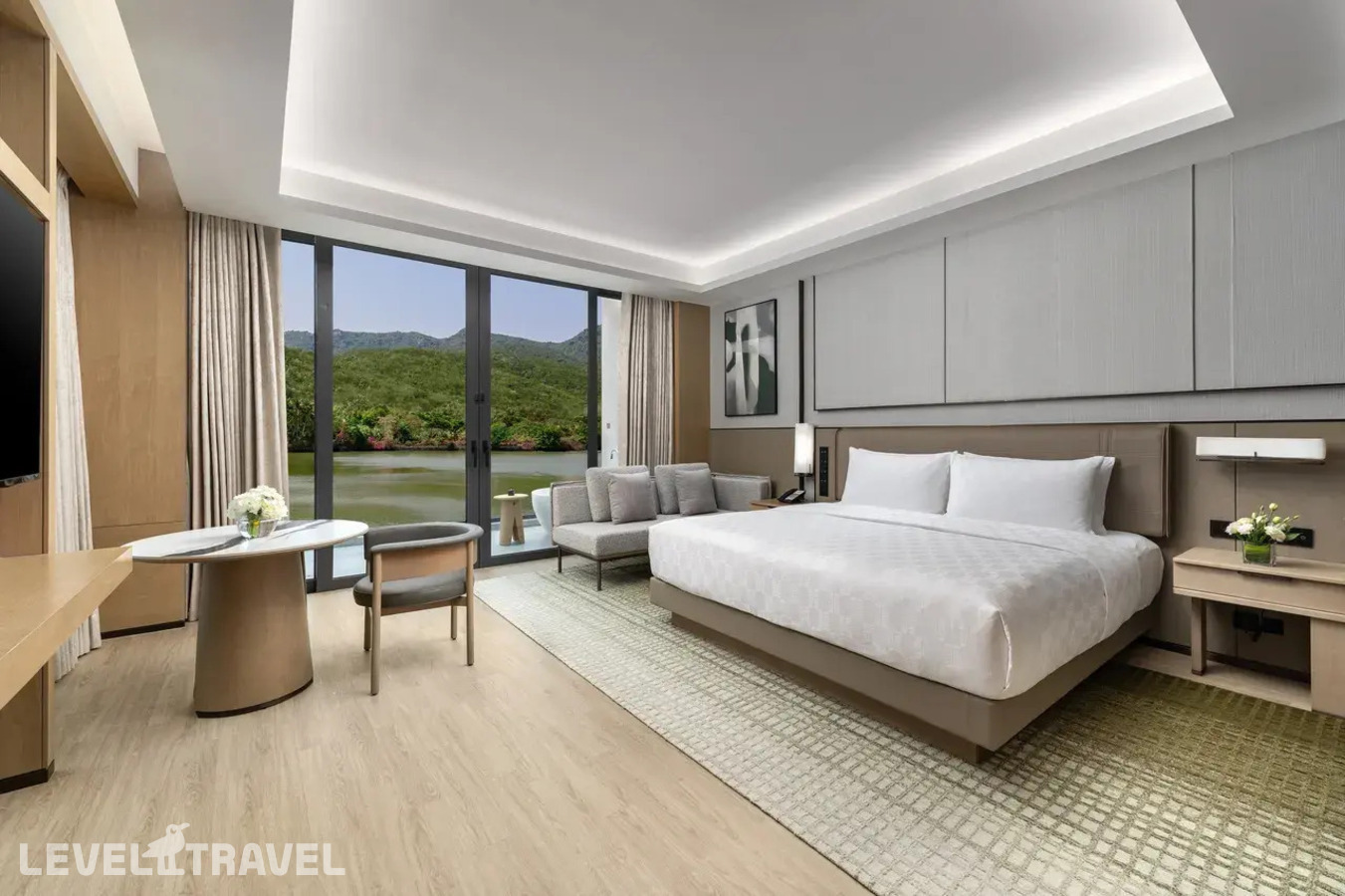 фотографии номера Вилла (3 спальни) отеля Hualuxe Sanya Yalong Bay Resort в Китай(Ялонг Бэй) - фото №1