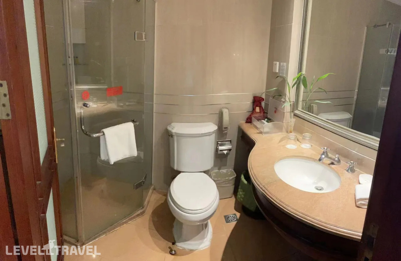 фотографии номера Улучшенный номер отеля Baohong Hotel (Ex.Jinjiang Baohong) в Китай(Дадунхай Бэй) - фото №8