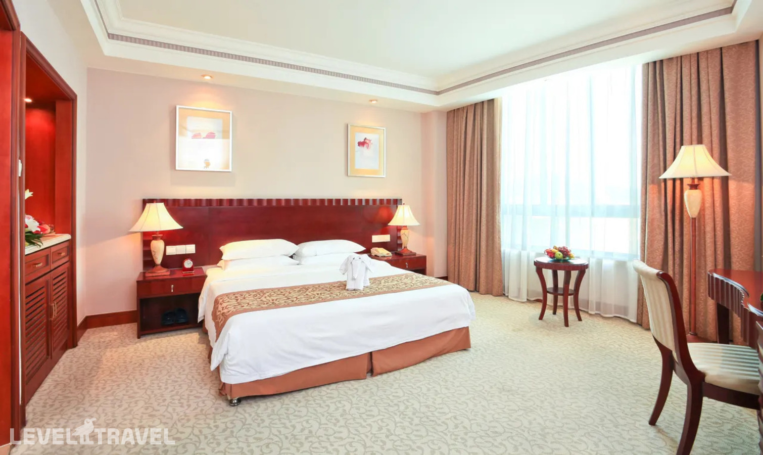 фотографии номера Делюкс Бизнес отеля Baohong Hotel (Ex.Jinjiang Baohong) в Китай(Дадунхай Бэй) - фото №3