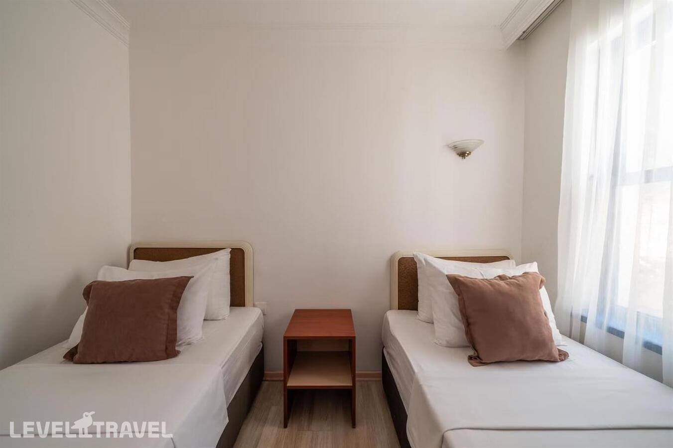 фотографии номера Семейный номер отеля Asteria Ephesus Kusadasi (Ex. Labranda Ephesus Princess Hotel) в Турция(Кушадасы) - фото №1