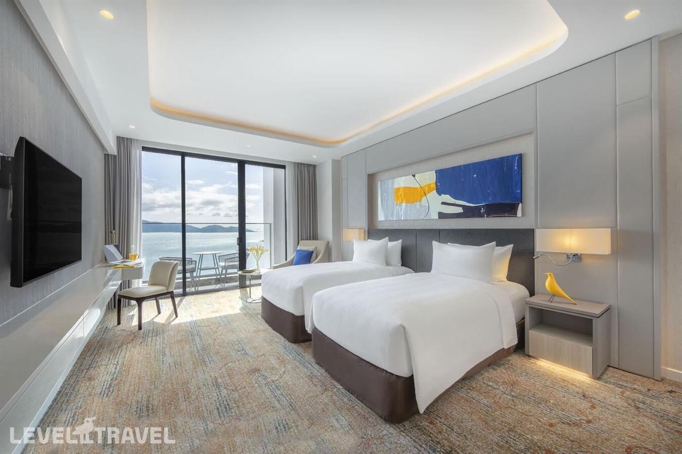 фотографии номера Премиум отеля Voco Scenia Bay Nha Trang By Ihg в Вьетнам(Нячанг) - фото №2