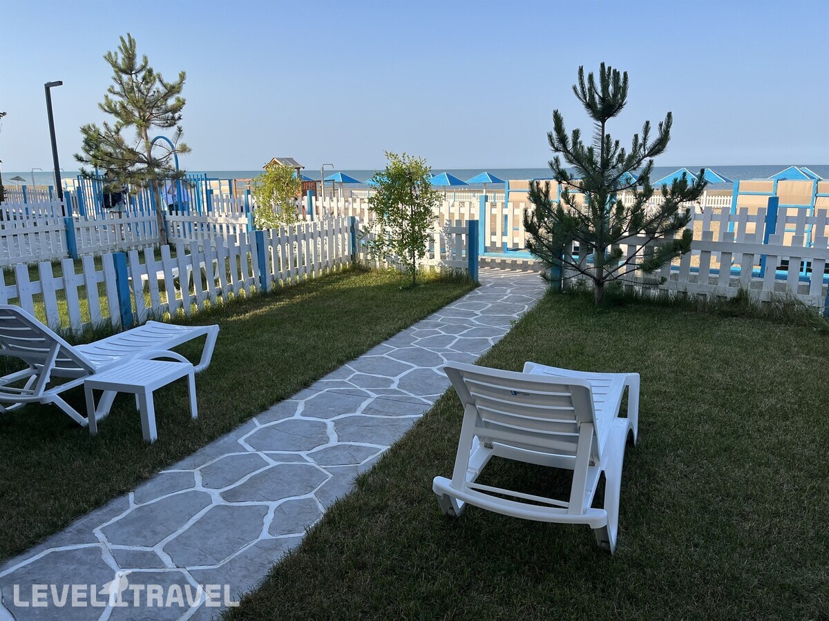 фотографии номера Семейный люкс Санторини отеля Santorini Family Club Hotel в Россия(Каспийск) - фото №7
