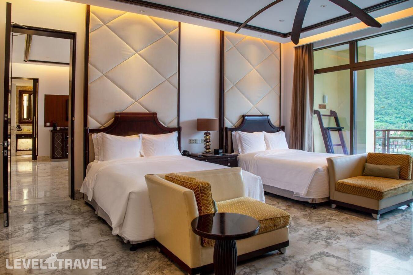 фотографии номера Смежный Гранд с видом на гавань отеля The St. Regis Sanya Yalong Bay в Китай(Ялонг Бэй) - фото №2