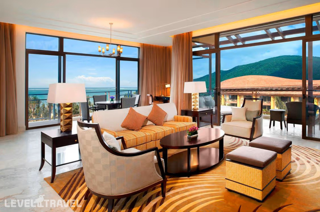фотографии номера Люкс Премиум с видом на океан отеля The St. Regis Sanya Yalong Bay в Китай(Ялонг Бэй) - фото №1