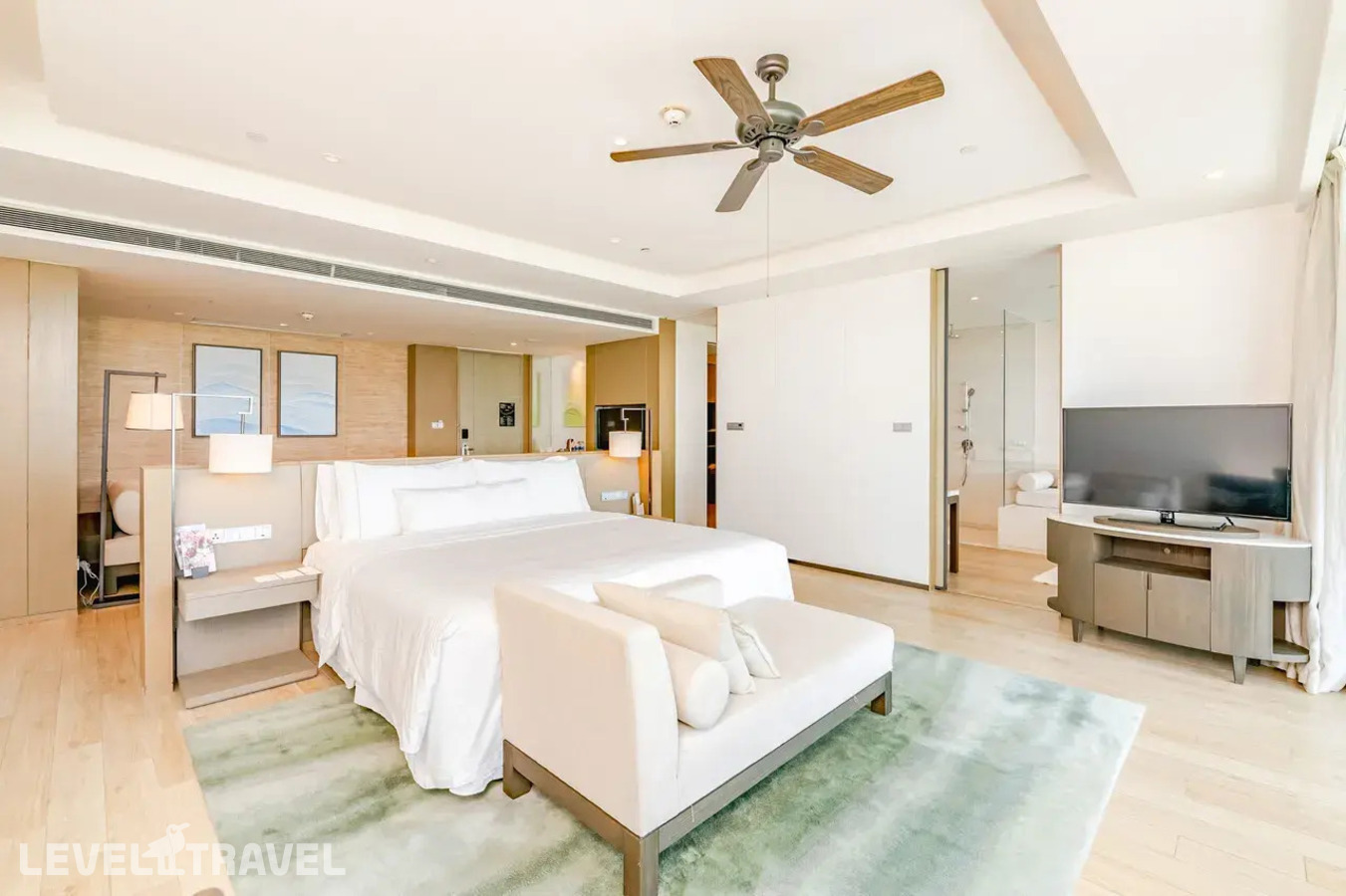 фотографии номера Люкс Студия с балконом и видом на океан отеля The Westin Blue Bay Resort& Spa в Китай(Бухта чистой воды) - фото №1