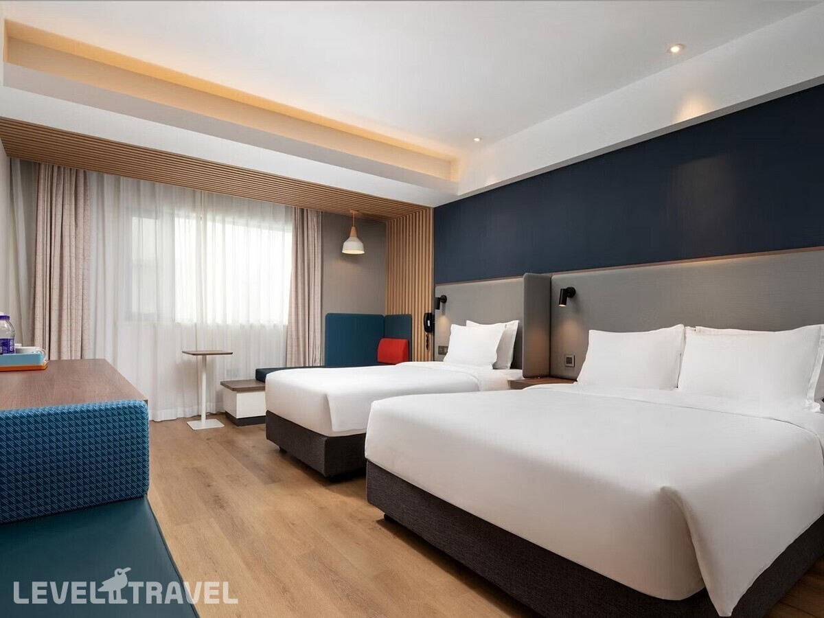 фотографии номера Трехместный номер отеля Holiday Inn Express Sanya Bay, An Ihg Hotel в Китай(Санья) - фото №2