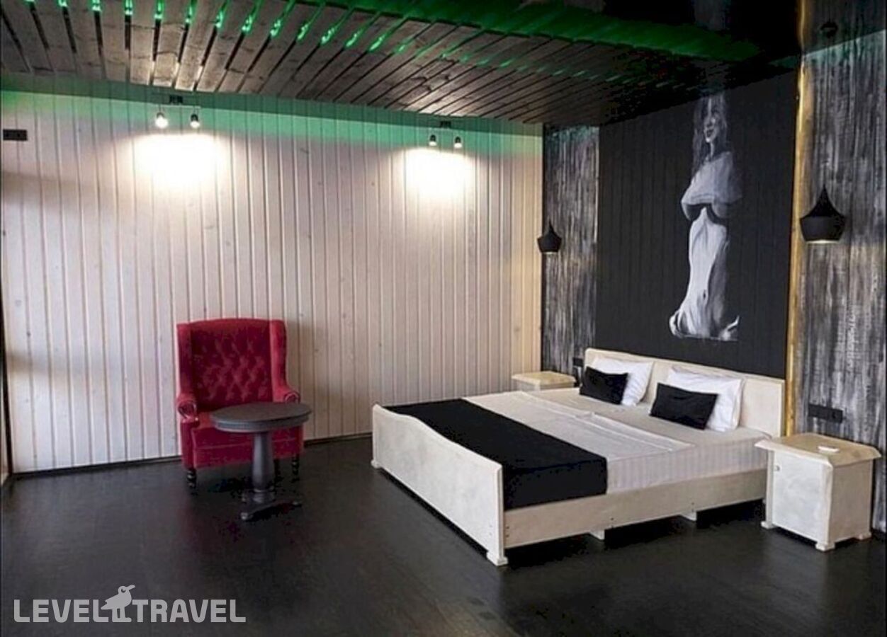 фотографии номера Полулюкс с террасой отеля Captain Black Hotel (Капитан Блэк) в Абхазия(Лдзаа) - фото №6