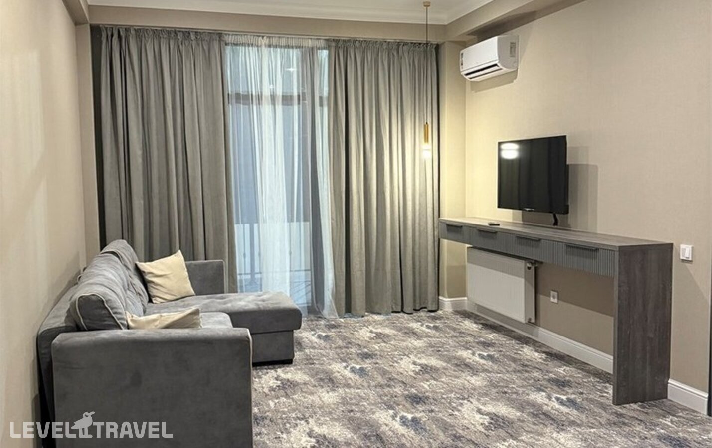 фотографии номера Люкс без балкона отеля Sofitel в Абхазия(Гагра) - фото №3