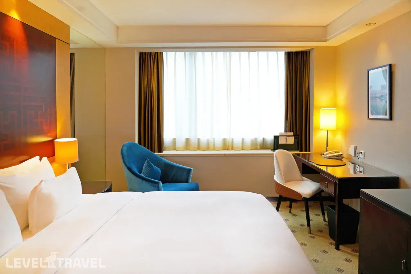 фотографии номера Улучшенный номер отеля Radisson Collection Hyland Shanghai в Китай(Шанхай) - фото №2