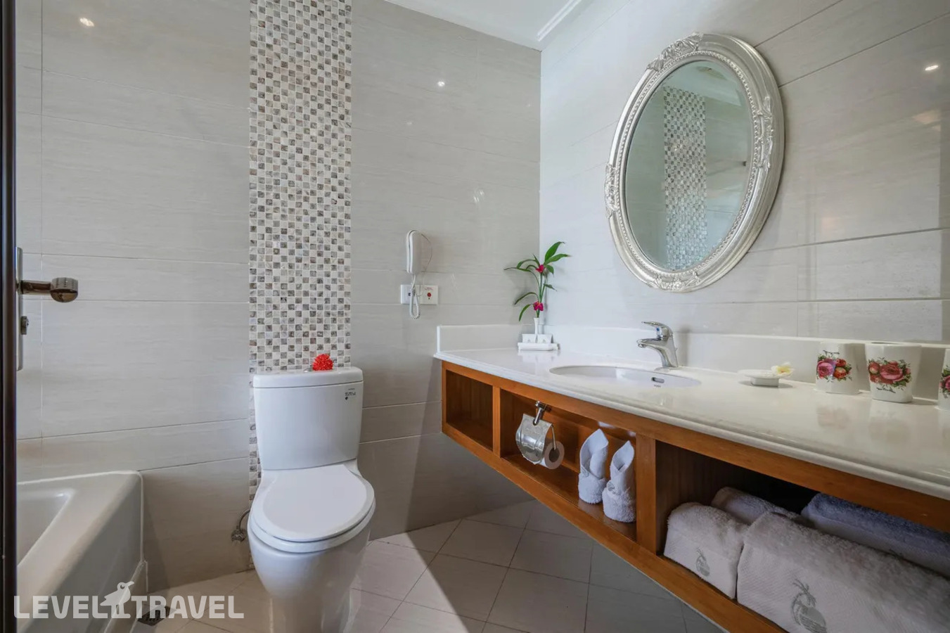 фотографии номера Гранд с видом на море отеля Palm Beach Resort & Spa в Китай(Санья) - фото №9