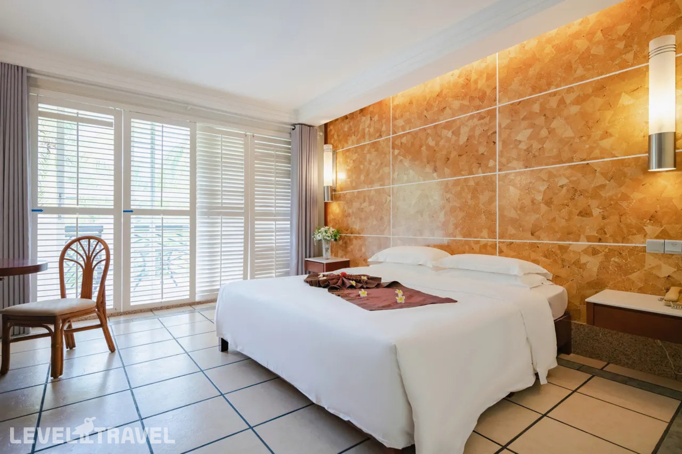 фотографии номера Улучшенный с видом на сад отеля Palm Beach Resort & Spa в Китай(Санья) - фото №3