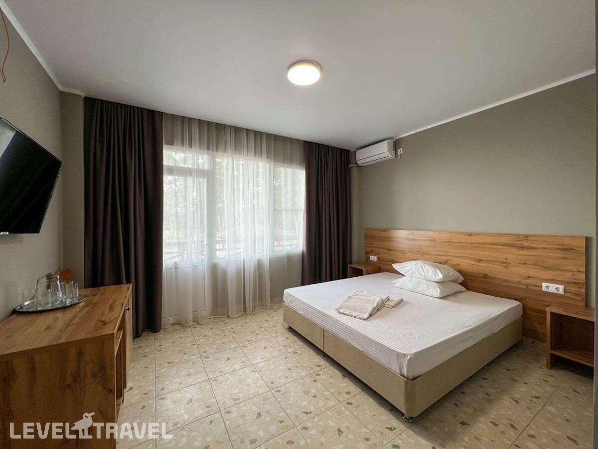 фотографии номера Смежный номер с балконом (корпус 3) отеля Napra Spa Hotel в Абхазия(Амзара) - фото №1