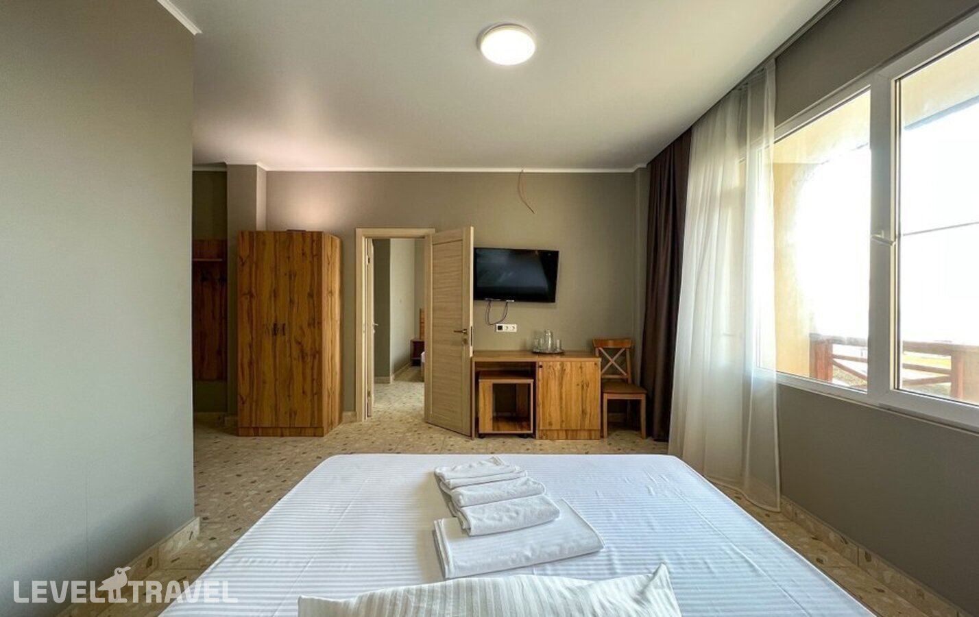 фотографии номера Четырехместный с отдельным входом отеля Napra Spa Hotel в Абхазия(Амзара) - фото №3