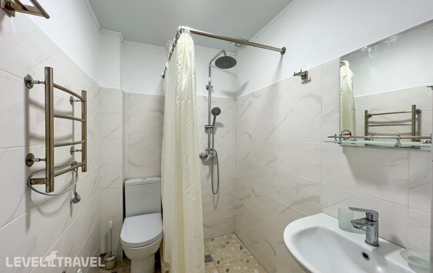 фотографии номера Четырехместный с отдельным входом отеля Napra Spa Hotel в Абхазия(Амзара) - фото №2