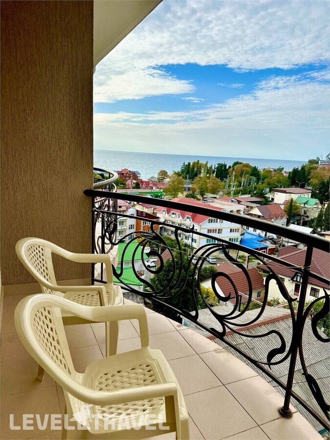 фотографии номера Делюкс плюс с видом на море и бассейн отеля Loo Beach Sea View в Россия(Лоо) - фото №5