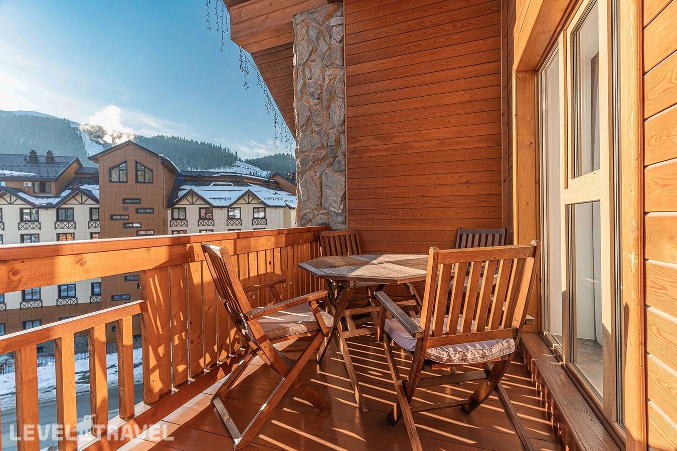 фотографии номера Люкс королевский (две кровати) отеля Arkhyz Royal Resort & Spa в Россия(Архыз) - фото №5