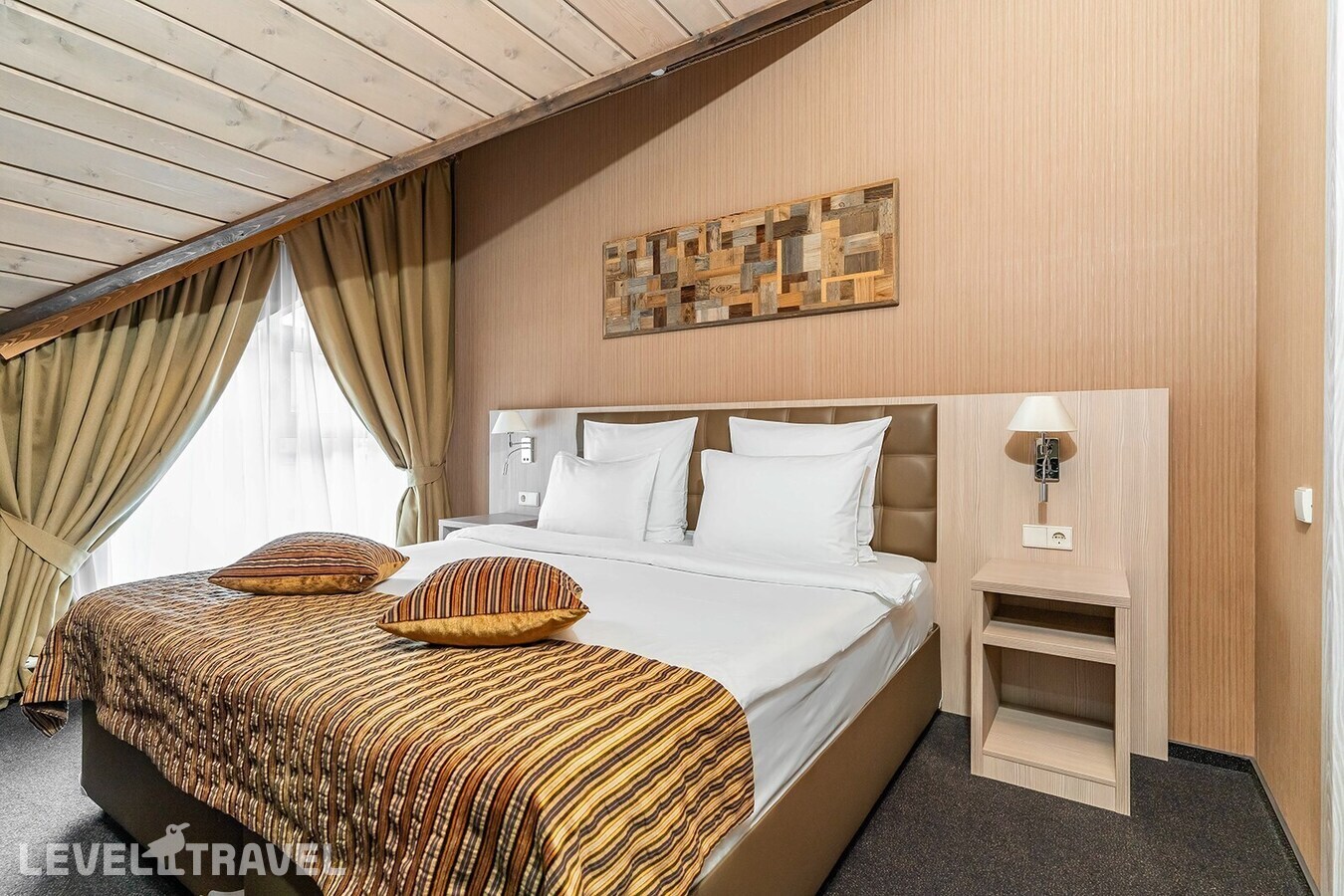 фотографии номера Семейный люкс (2 спальни) отеля Arkhyz Royal Resort & Spa в Россия(Архыз) - фото №1