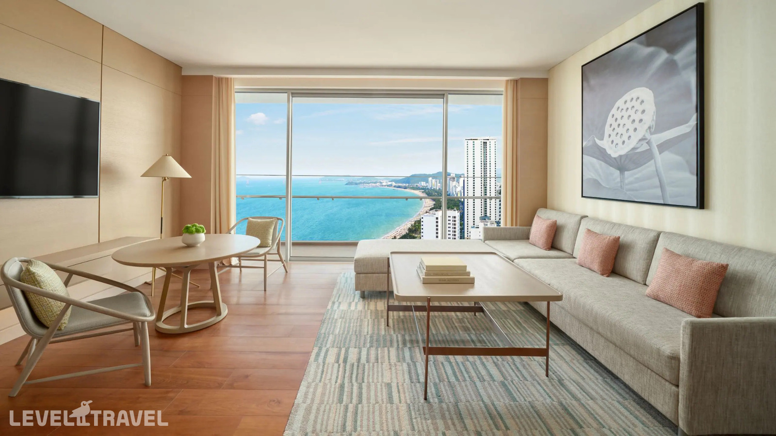 фотографии номера Представительский люкс с видом на море отеля Hyatt Regency Nha Trang в Вьетнам(Нячанг) - фото №4