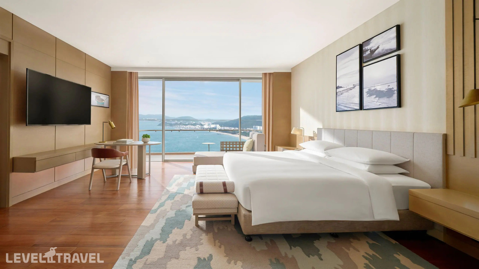 фотографии номера Роскошный люкс с видом на океан отеля Hyatt Regency Nha Trang в Вьетнам(Нячанг) - фото №1