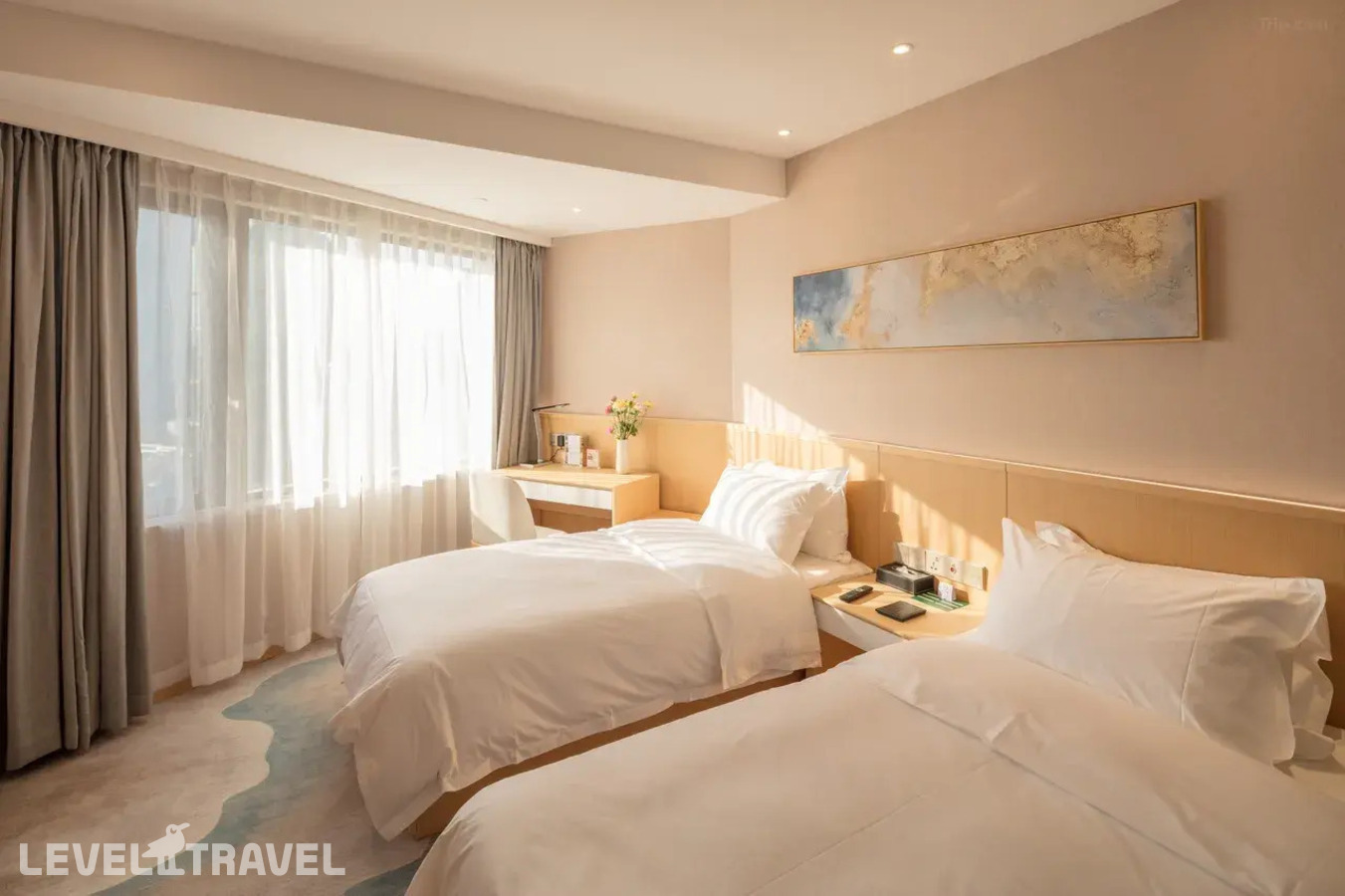 фотографии номера Делюкс (две односпальные кровати) отеля City Hotel в Китай(Шанхай) - фото №1