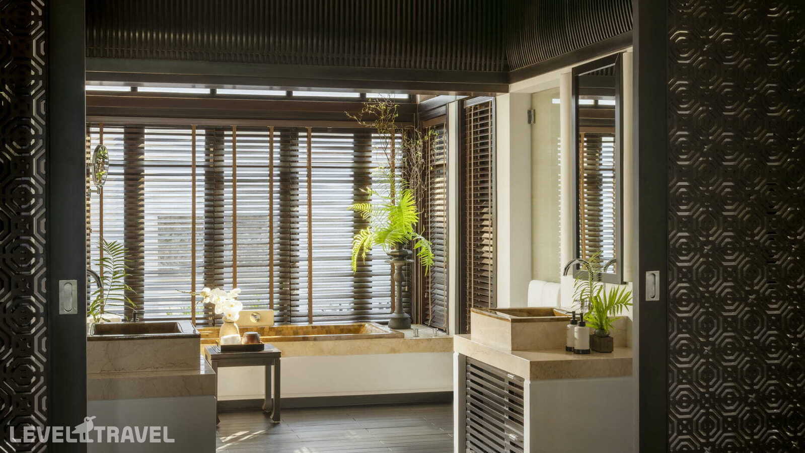 фотографии номера Вилла с видом на океан (3 спальни) отеля Four Seasons Resort The Nam Hai (Ex.Nam Hai Resort) в Вьетнам(Хойан) - фото №4
