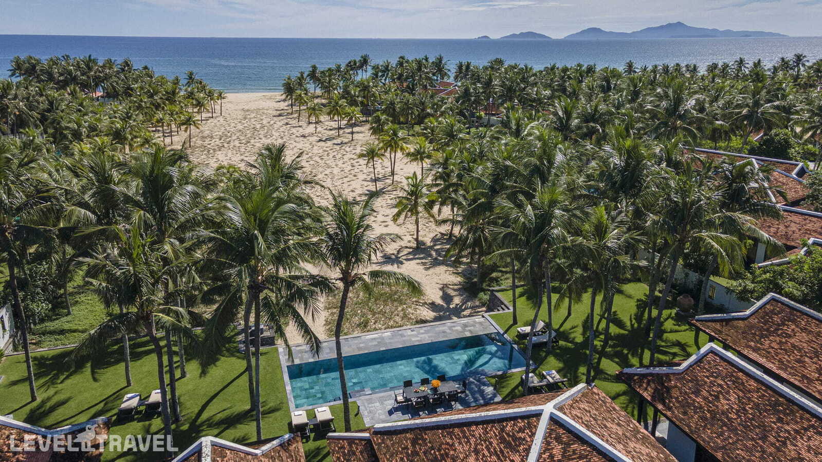 фотографии номера Вилла с частным бассейном (4 спальни) отеля Four Seasons Resort The Nam Hai (Ex.Nam Hai Resort) в Вьетнам(Хойан) - фото №6