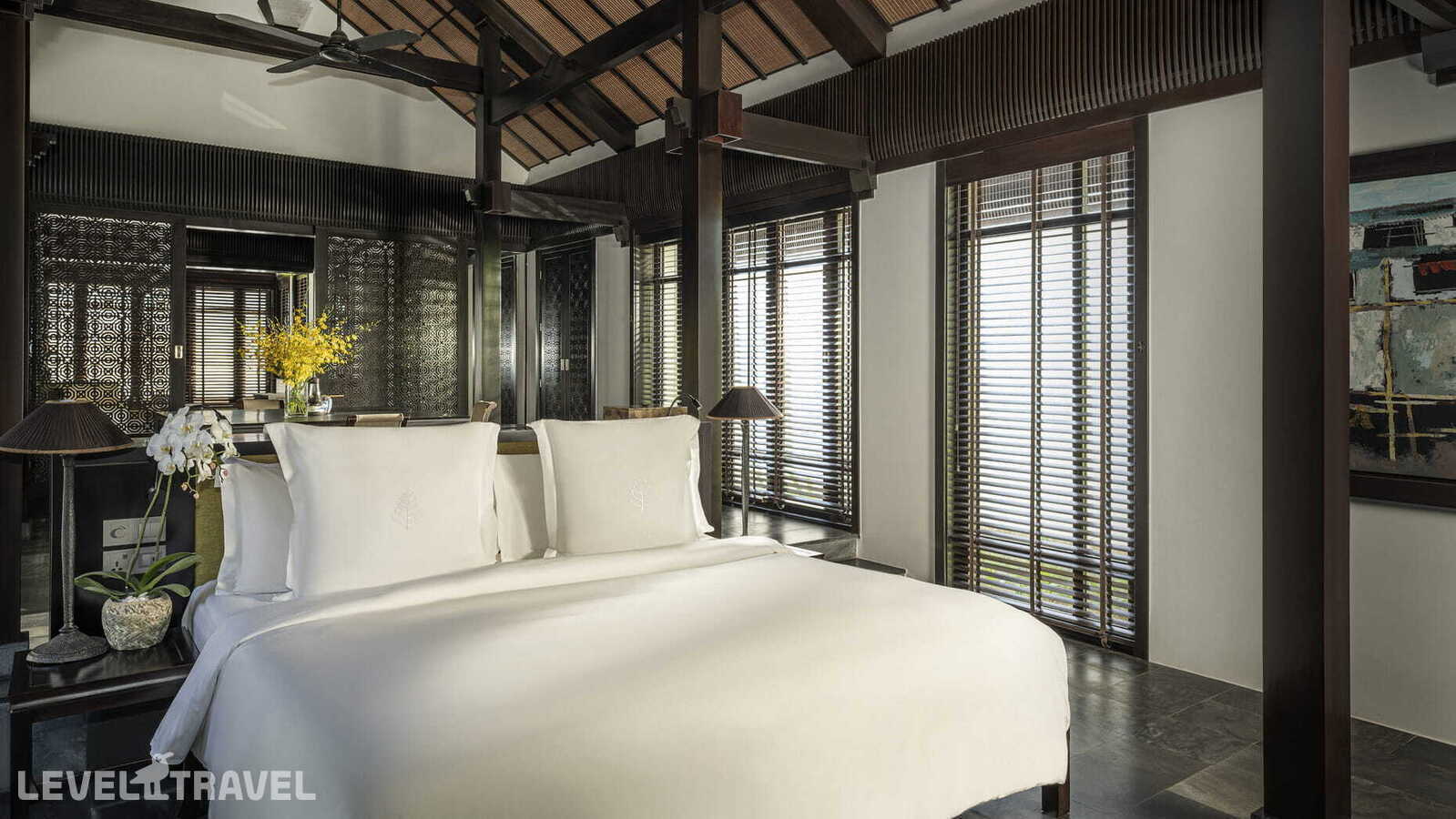 фотографии номера Вилла с частным бассейном (4 спальни) отеля Four Seasons Resort The Nam Hai (Ex.Nam Hai Resort) в Вьетнам(Хойан) - фото №5