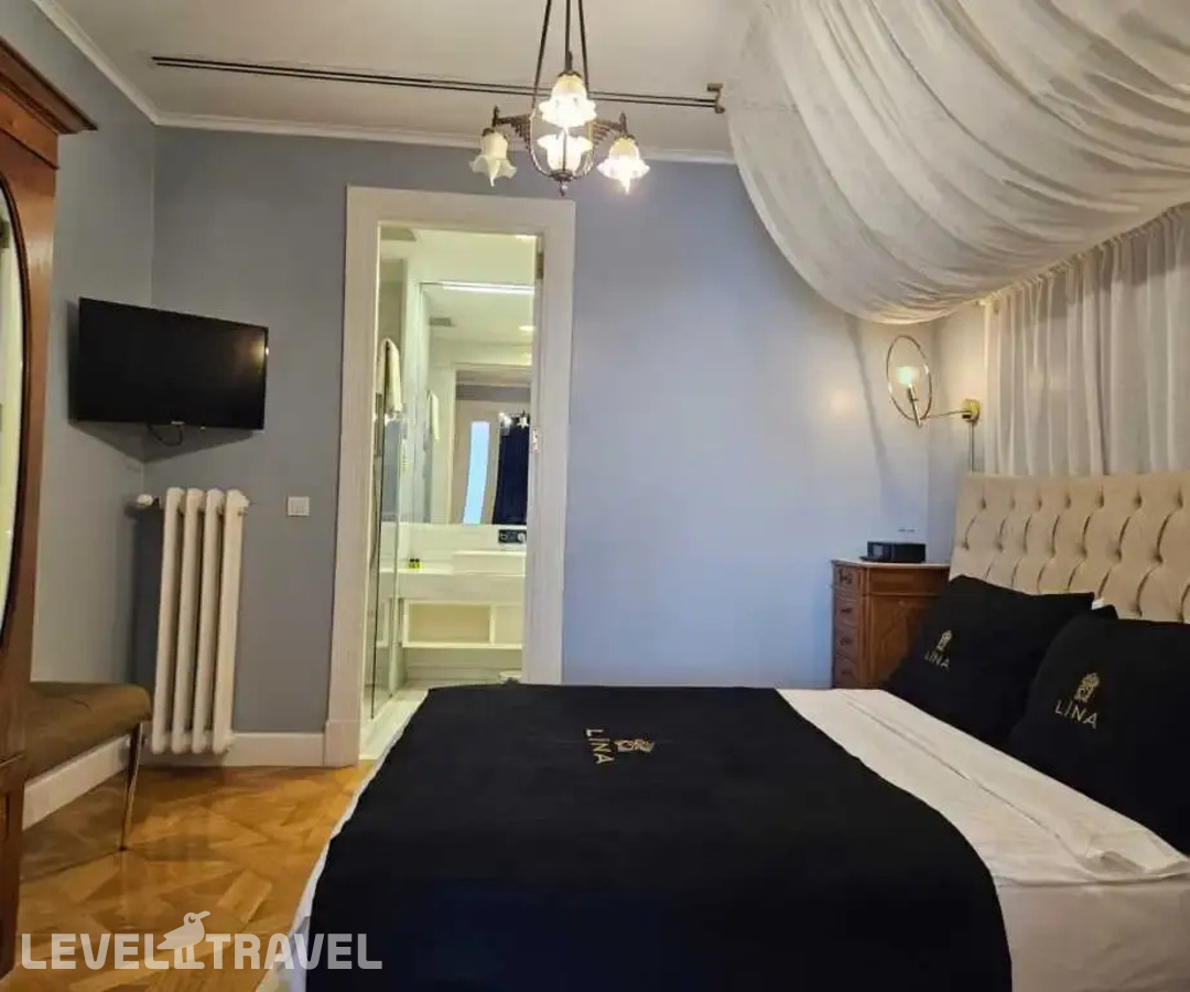 фотографии номера Студия люкс Family отеля Lina Hotel Taksim Pera (Ex. Walton Hotels Taksim Pera) в Турция(Бейоглу) - фото №1