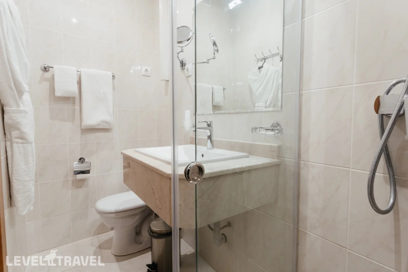 фотографии номера Одноместный с балконом, вид на парк (корп.2) отеля Amra Park Hotel & Spa в Абхазия(Гагра) - фото №5