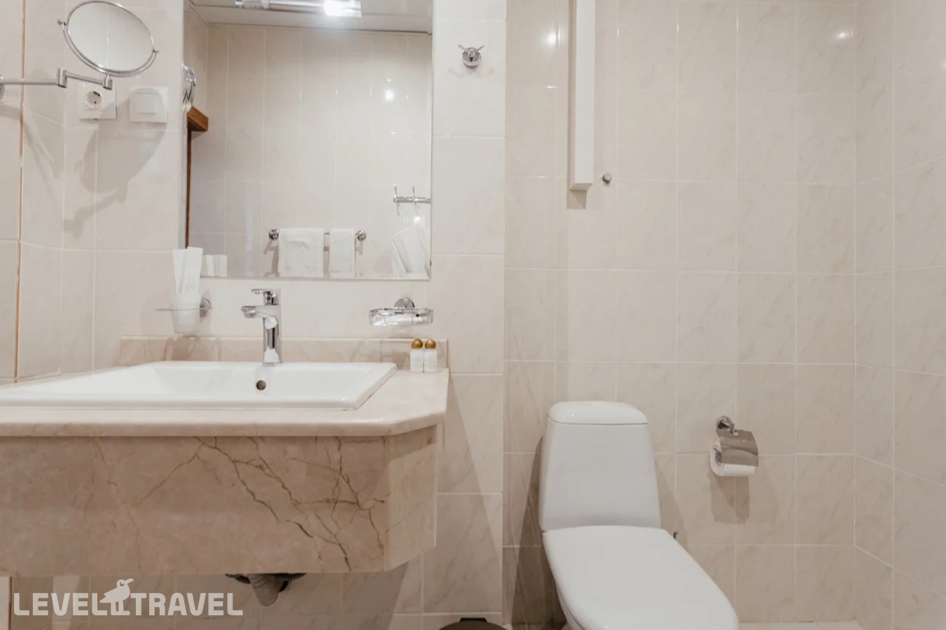 фотографии номера Семейный (2 спальни) (корпус 2) отеля Amra Park Hotel & Spa в Абхазия(Гагра) - фото №6