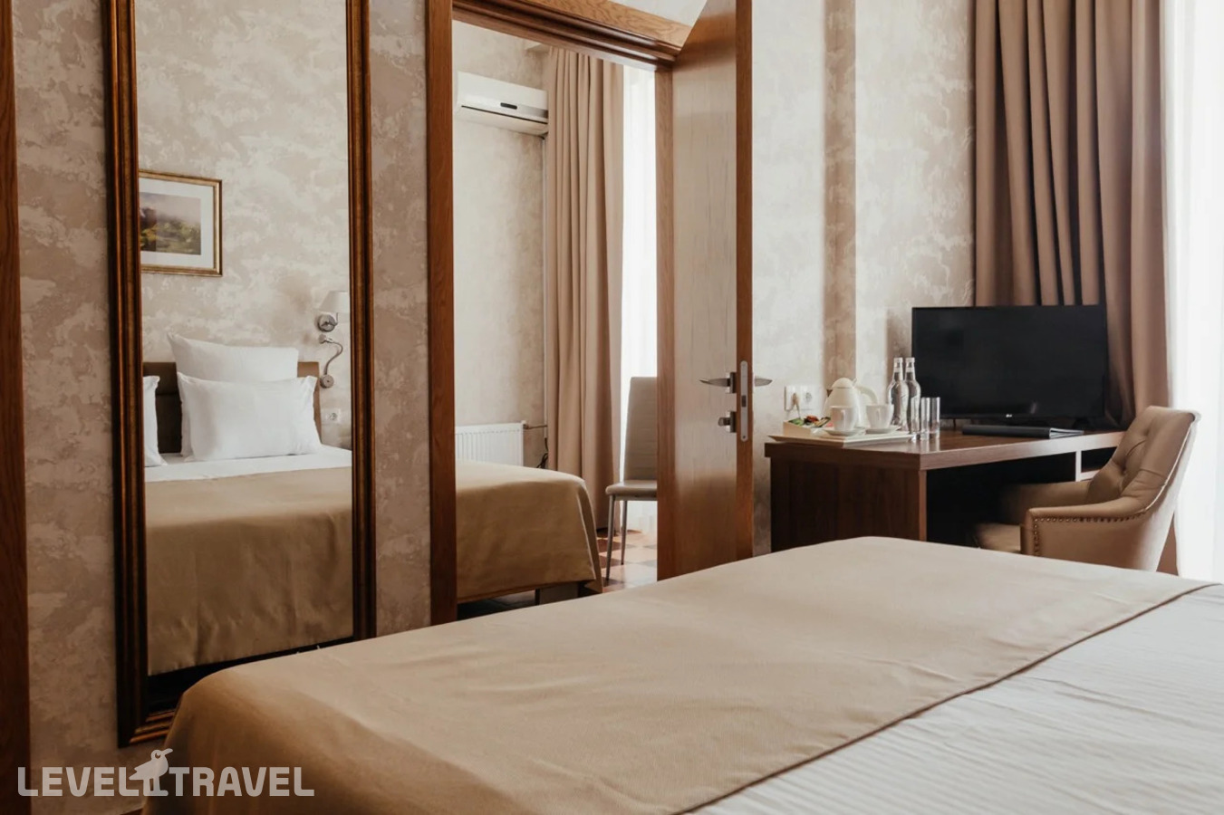фотографии номера Семейный (2 спальни) (корпус 2) отеля Amra Park Hotel & Spa в Абхазия(Гагра) - фото №3