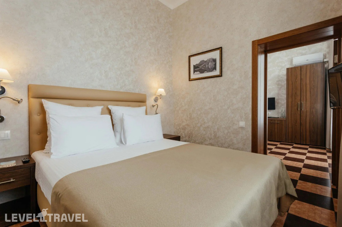 фотографии номера Полулюкс с видом на море (корпус 2) отеля Amra Park Hotel & Spa в Абхазия(Гагра) - фото №1