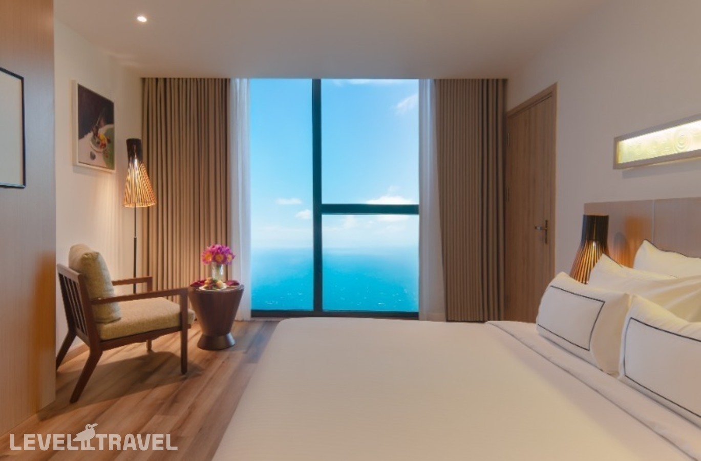фотографии номера Королевский премиум отеля Starcity Bayfront Nha Trang (Ex. Star City Hotel & Condotel Beachfront Nha Trang) в Вьетнам(Нячанг) - фото №4