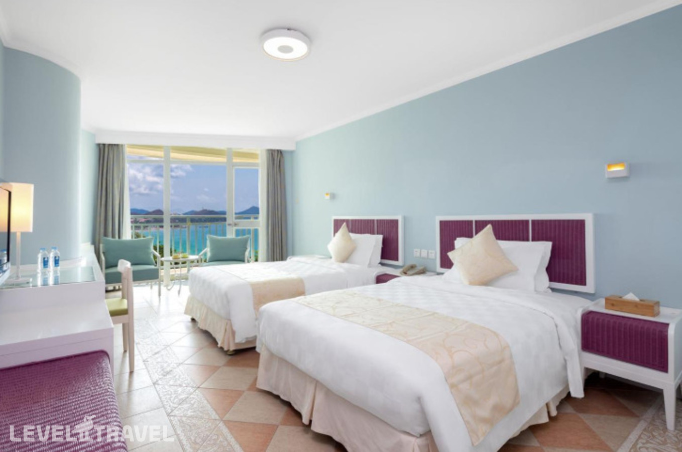 фотографии номера Делюкс с видом на море (две односпальные кровати) отеля Sunshine Resort Intime Sanya в Китай(Дадунхай Бэй) - фото №1