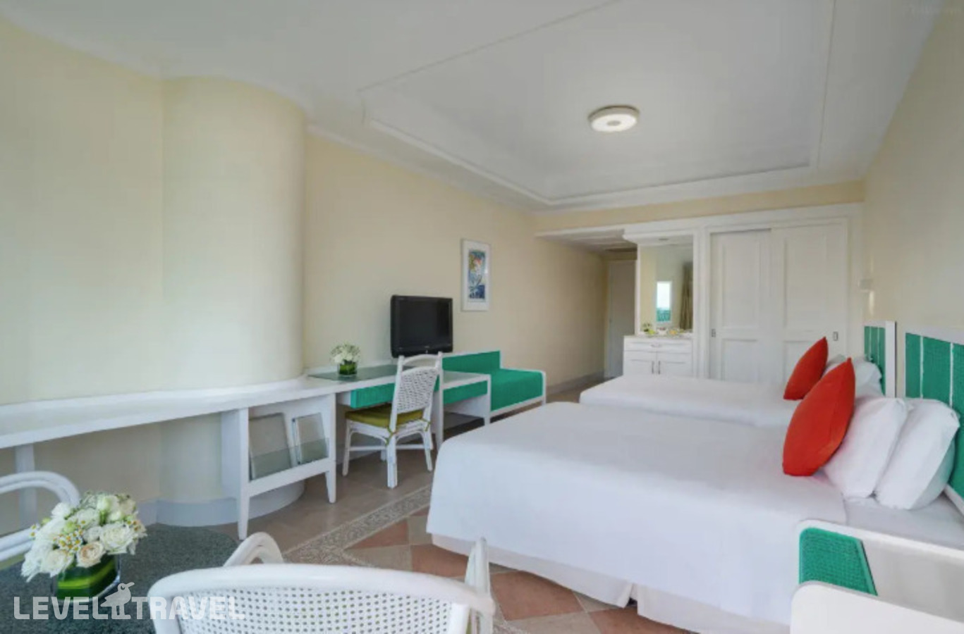 фотографии номера Делюкс с видом на море (две односпальные кровати) отеля Sunshine Resort Intime Sanya в Китай(Дадунхай Бэй) - фото №4