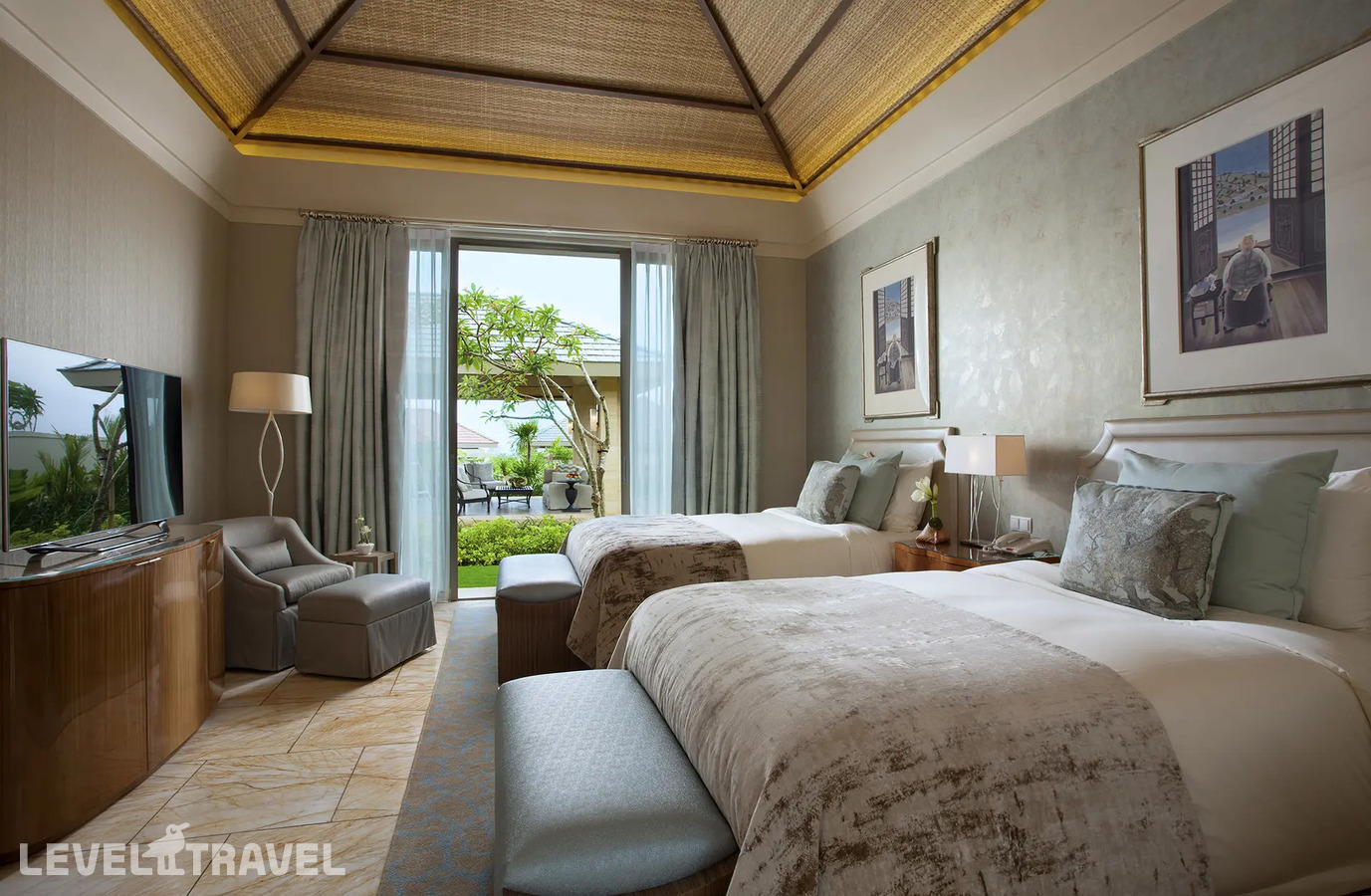фотографии номера Вилла семейная с видом на сад отеля Mulia Villas в Индонезия(Нуса Дуа) - фото №4