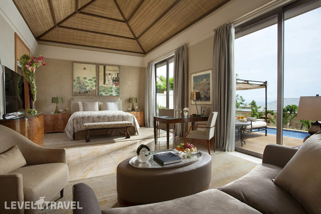 фотографии номера Вилла семейная с видом на сад отеля Mulia Villas в Индонезия(Нуса Дуа) - фото №2