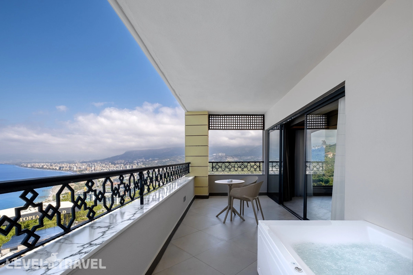 фотографии номера Семейный угловой люкс отеля Utopia World Hotel в Турция(Каргыджак) - фото №7
