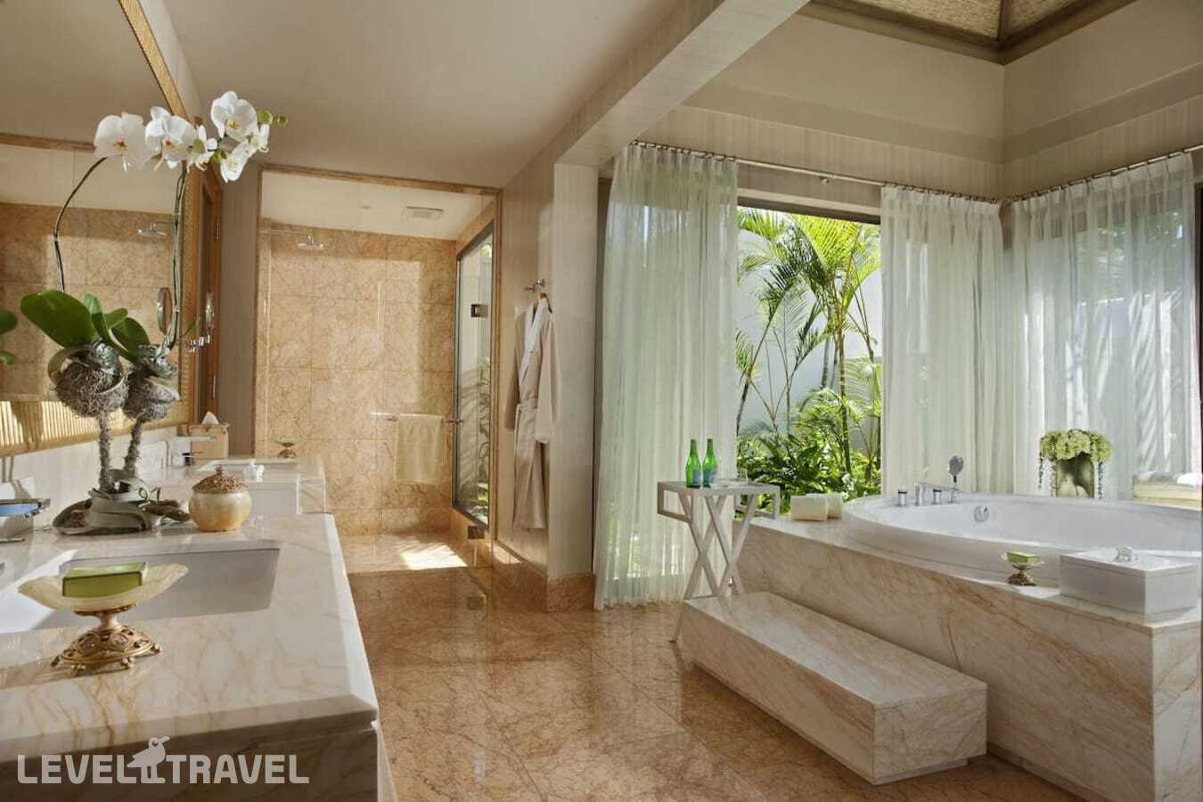 фотографии номера Роскошная вилла с боковым видом на океан отеля Mulia Villas в Индонезия(Нуса Дуа) - фото №1