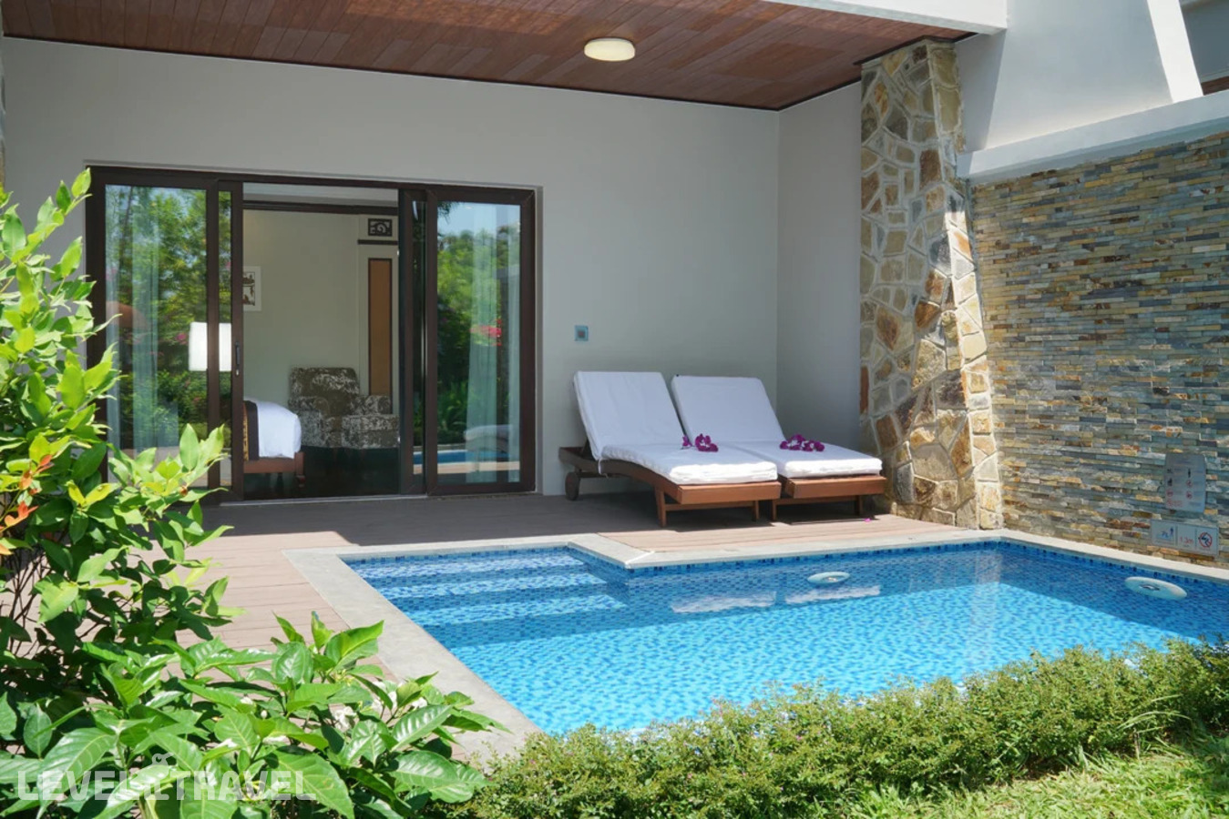 фотографии номера Вилла Гранд (без посещения парка) отеля Vinpearl Luxury Nha Trang в Вьетнам(Нячанг) - фото №5