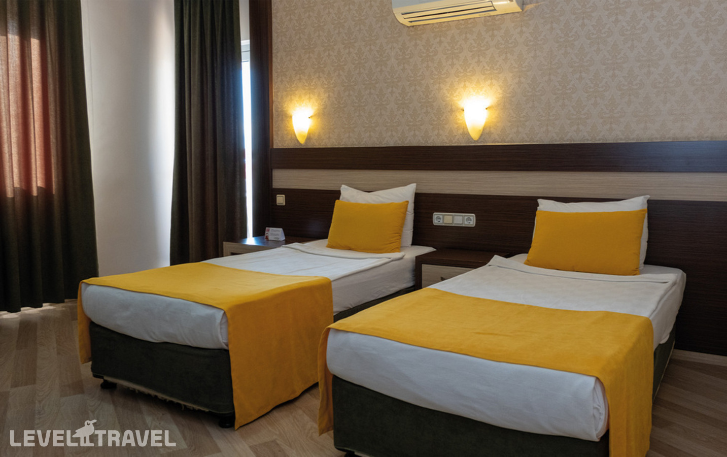 фотографии номера Семейный номер отеля Lonicera World Hotel в Турция(Тюрклер) - фото №5