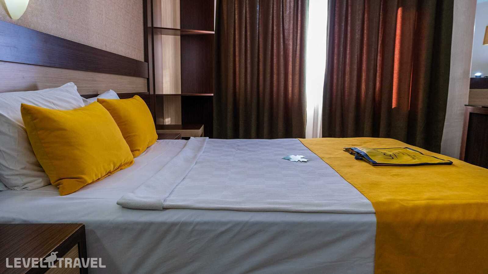 фотографии номера Семейный (2 спальни) отеля Lonicera World Hotel в Турция(Тюрклер) - фото №2