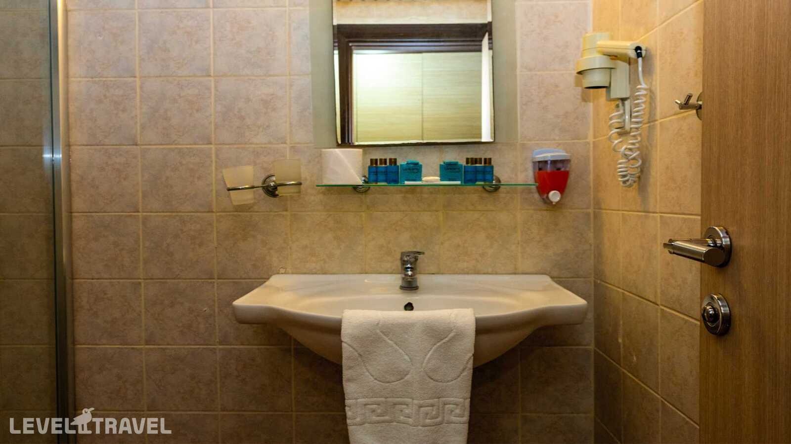 фотографии номера Семейный номер (размещение по прибытии) отеля Lonicera World Hotel в Турция(Тюрклер) - фото №9