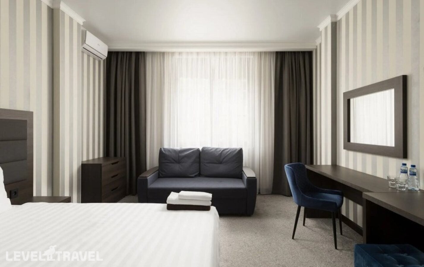 фотографии номера Семейный с видом на двор отеля Hotel Loft в Абхазия(Новый Афон) - фото №2