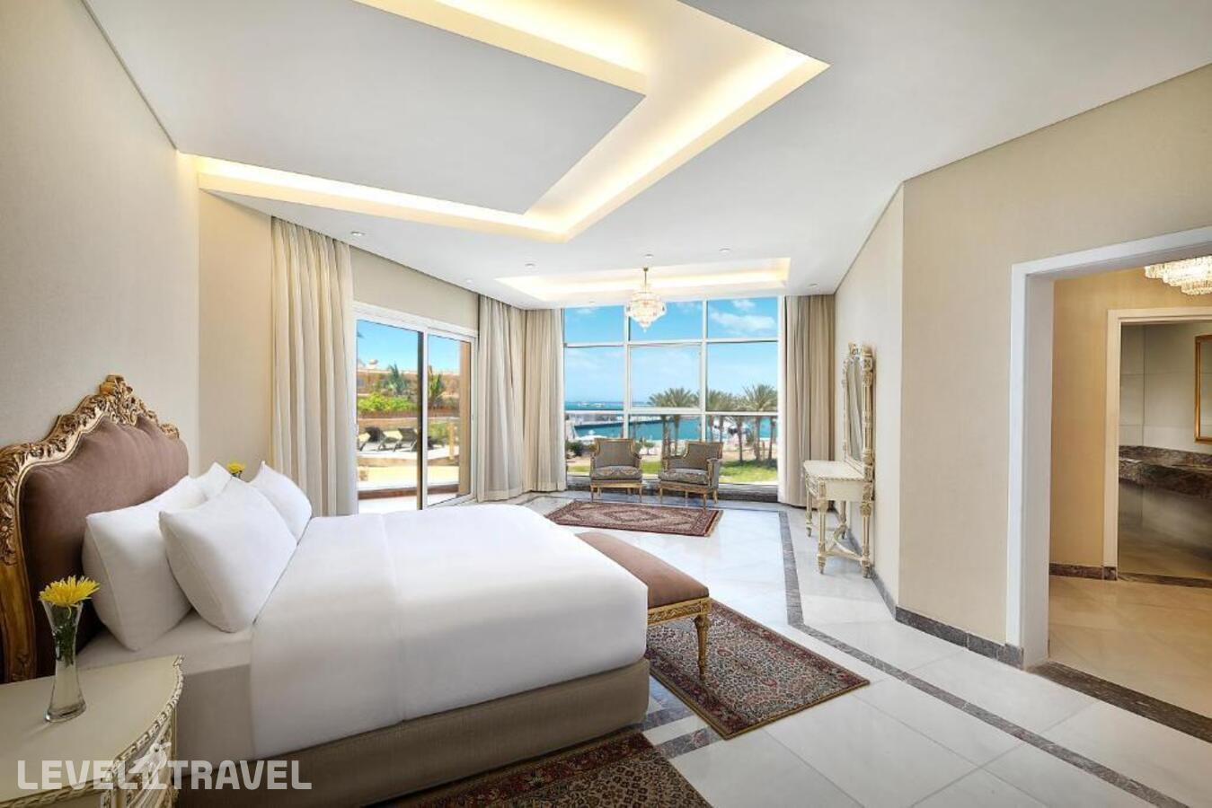 фотографии номера Вилла с кухней и видом на сад отеля Hilton Hurghada Plaza в Египет(Хургада (город)) - фото №8