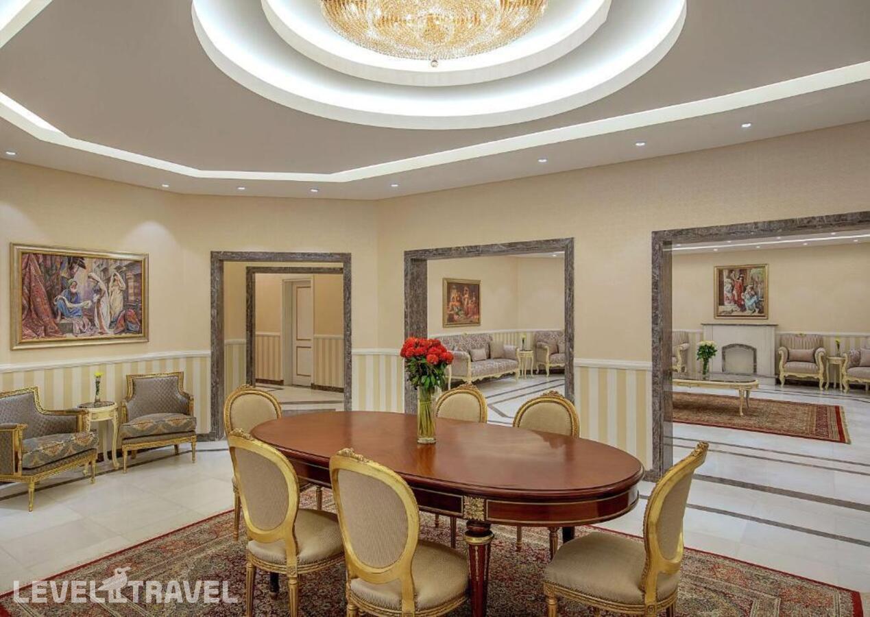 фотографии номера Вилла с кухней и видом на сад отеля Hilton Hurghada Plaza в Египет(Хургада (город)) - фото №1