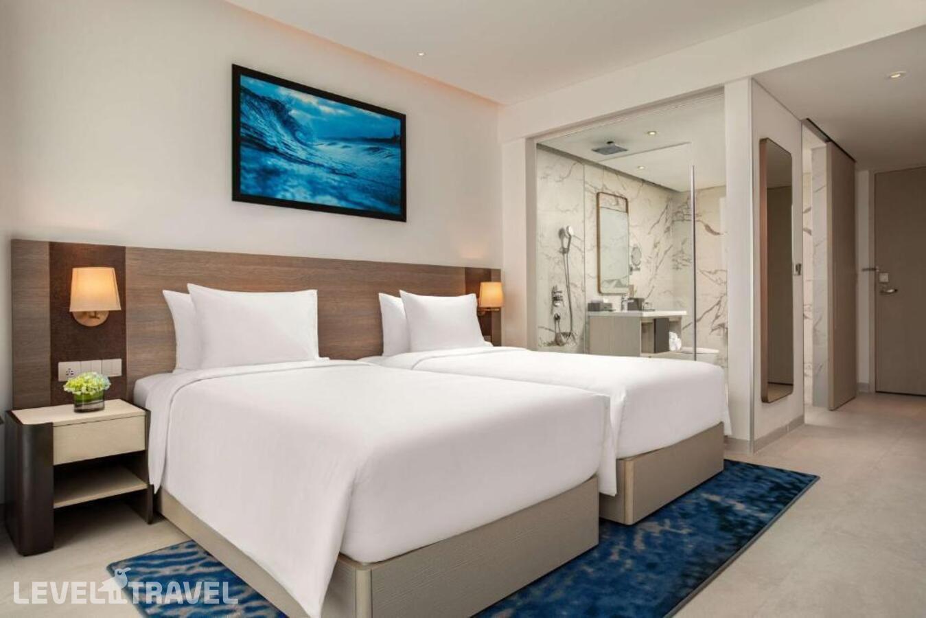 фотографии номера Делюкс с частичным видом на море отеля Radisson Hotel Danang в Вьетнам(Дананг) - фото №4
