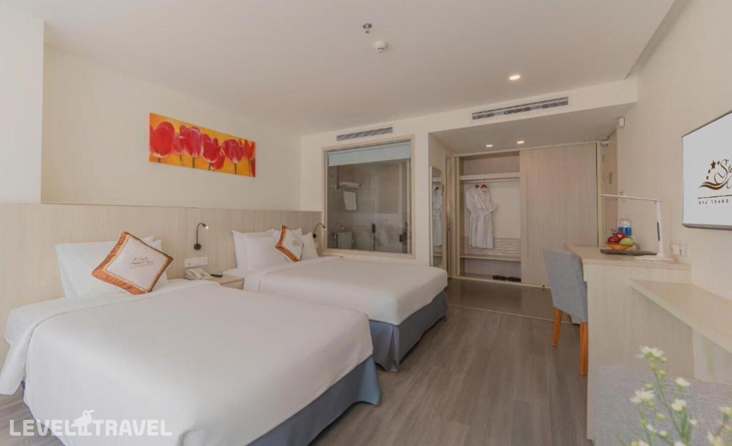 фотографии номера Трехместный делюкс отеля Stella Maris Nha Trang Hotel в Вьетнам(Нячанг) - фото №6